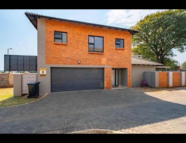 3 BEDROOM DUPLEX FOR SALE IN MONTANA